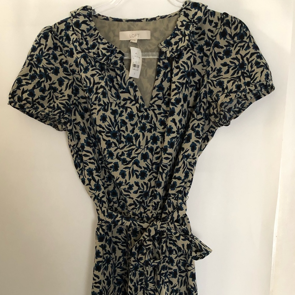 Dress - Picture 4 of 4